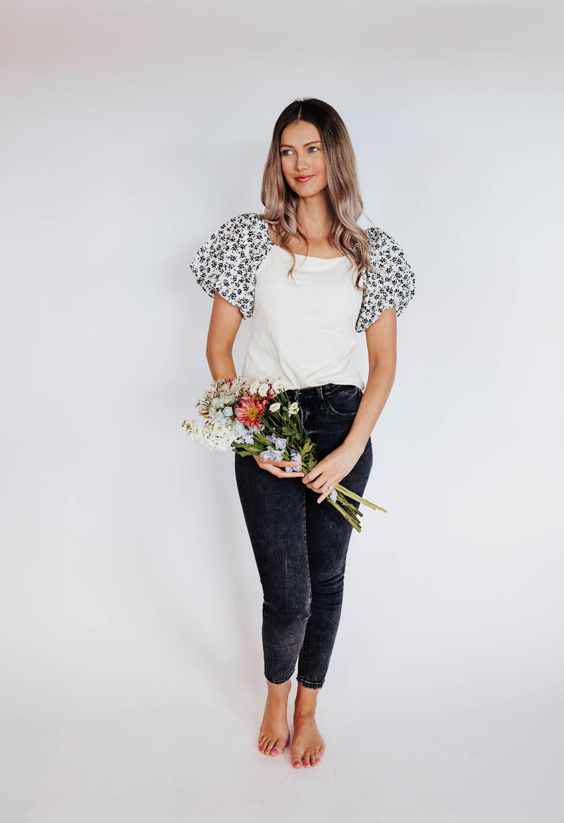 Ditzy Floral Puff Sleeve Top